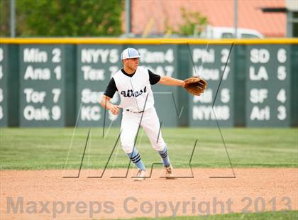 Thumbnail 1 in Pueblo West vs. Mountain View (CHSAA 4A Semifinal) photogallery.