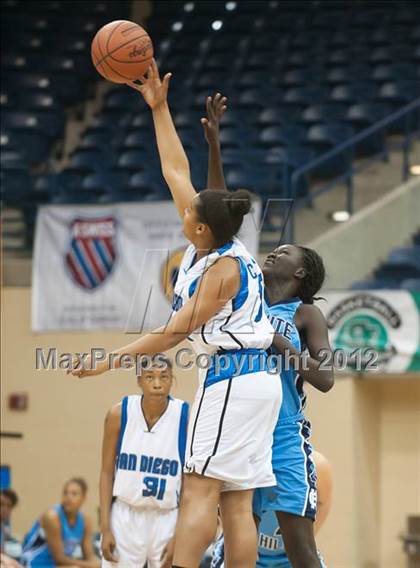Thumbnail 1 in Granite Hills vs San Diego (CIF SDS D1 Final) photogallery.