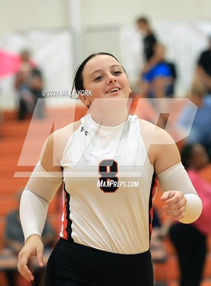 Thumbnail 3 in Grand Saline vs Mineola photogallery.