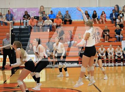 Thumbnail 1 in Grand Saline vs Mineola photogallery.