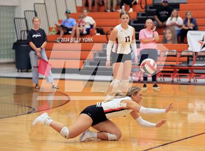 Thumbnail 1 in Grand Saline vs Mineola photogallery.