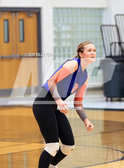 Thumbnail 1 in Grand Saline vs Mineola photogallery.
