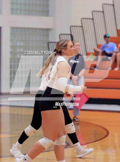 Thumbnail 1 in Grand Saline vs Mineola photogallery.