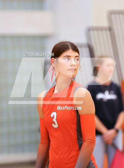 Thumbnail 3 in Grand Saline vs Mineola photogallery.