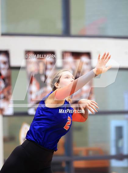Thumbnail 3 in Grand Saline vs Mineola photogallery.