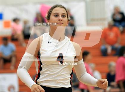 Thumbnail 3 in Grand Saline vs Mineola photogallery.