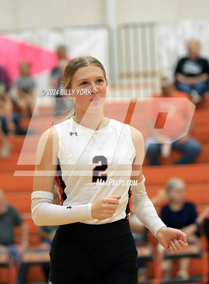Thumbnail 1 in Grand Saline vs Mineola photogallery.