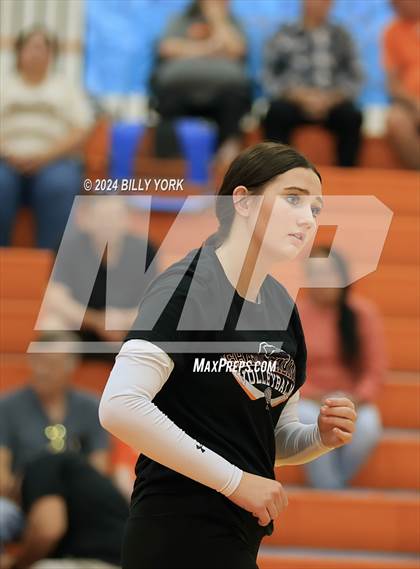 Thumbnail 1 in Grand Saline vs Mineola photogallery.