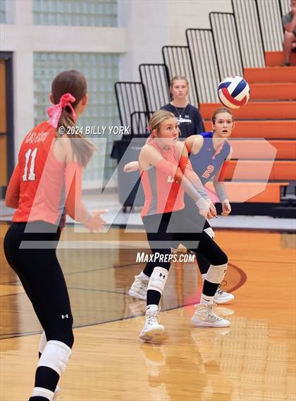 Thumbnail 2 in Grand Saline vs Mineola photogallery.