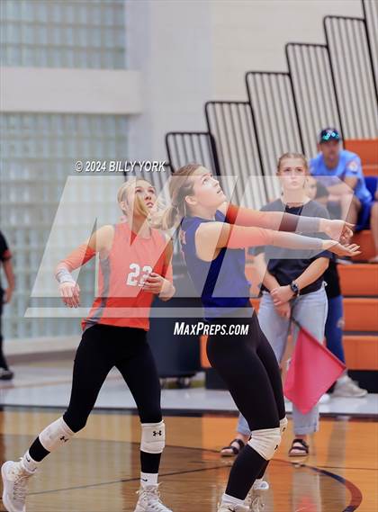 Thumbnail 3 in Grand Saline vs Mineola photogallery.