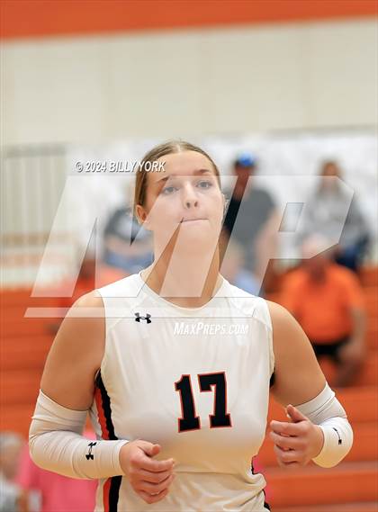Thumbnail 3 in Grand Saline vs Mineola photogallery.