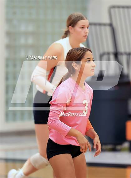 Thumbnail 3 in Grand Saline vs Mineola photogallery.