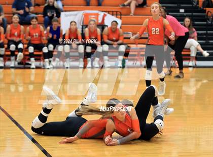 Thumbnail 2 in Grand Saline vs Mineola photogallery.