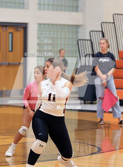 Thumbnail 2 in Grand Saline vs Mineola photogallery.