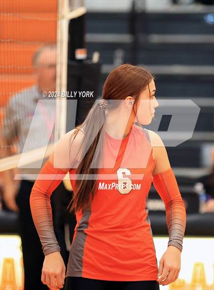 Thumbnail 1 in Grand Saline vs Mineola photogallery.