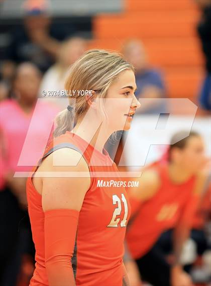 Thumbnail 2 in Grand Saline vs Mineola photogallery.