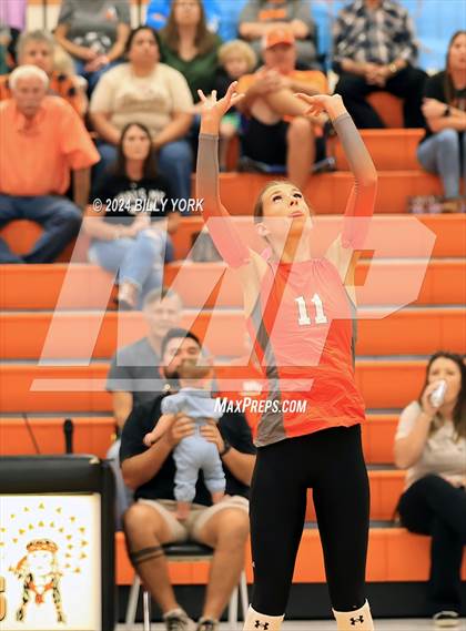 Thumbnail 3 in Grand Saline vs Mineola photogallery.