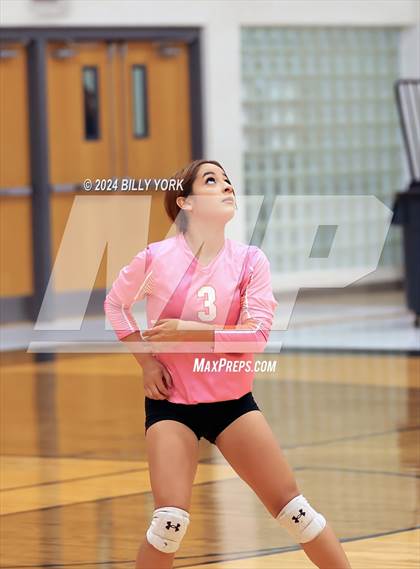 Thumbnail 2 in Grand Saline vs Mineola photogallery.
