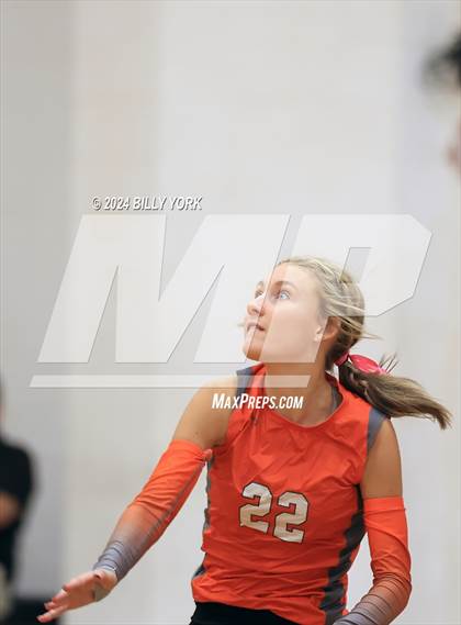 Thumbnail 3 in Grand Saline vs Mineola photogallery.