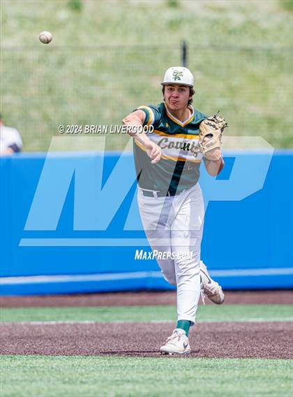 Thumbnail 1 in Holy Family vs. Pueblo County (CHSAA 4A Final) photogallery.