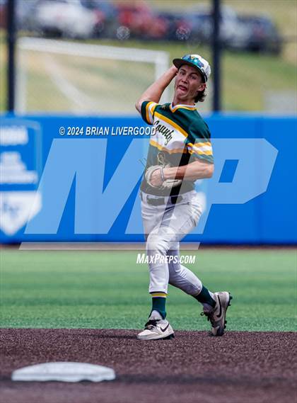 Thumbnail 2 in Holy Family vs. Pueblo County (CHSAA 4A Final) photogallery.