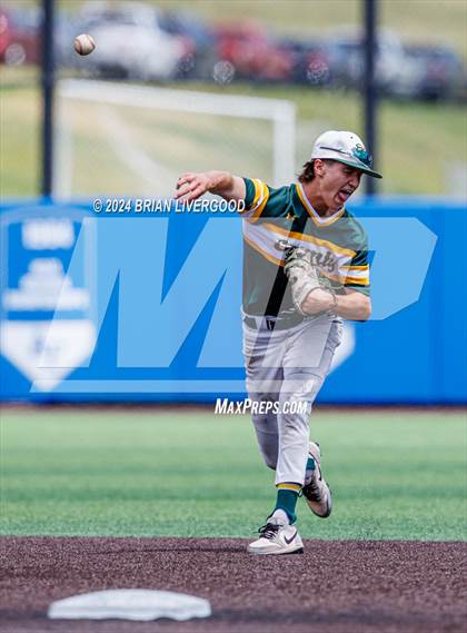 Thumbnail 3 in Holy Family vs. Pueblo County (CHSAA 4A Final) photogallery.