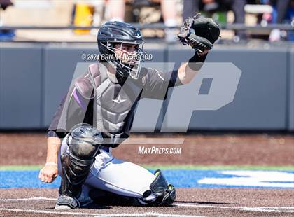 Thumbnail 3 in Holy Family vs. Pueblo County (CHSAA 4A Final) photogallery.