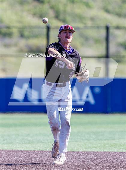 Thumbnail 3 in Holy Family vs. Pueblo County (CHSAA 4A Final) photogallery.