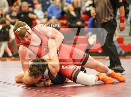 Thumbnail 3 in CHSAA 3A Region 4 Day Two photogallery.