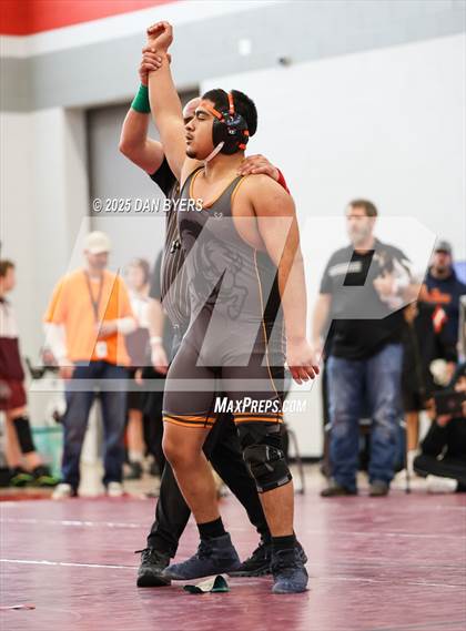 Thumbnail 2 in CHSAA 3A Region 4 Day Two photogallery.