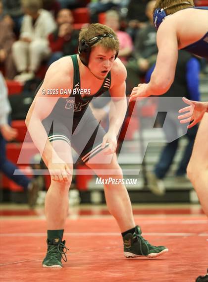 Thumbnail 1 in CHSAA 3A Region 4 Day Two photogallery.
