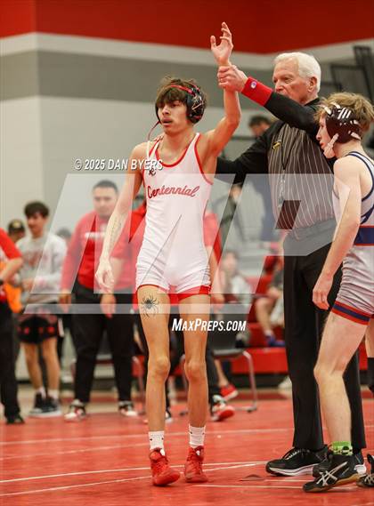 Thumbnail 1 in CHSAA 3A Region 4 Day Two photogallery.