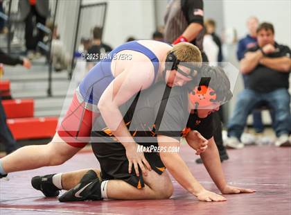 Thumbnail 3 in CHSAA 3A Region 4 Day Two photogallery.