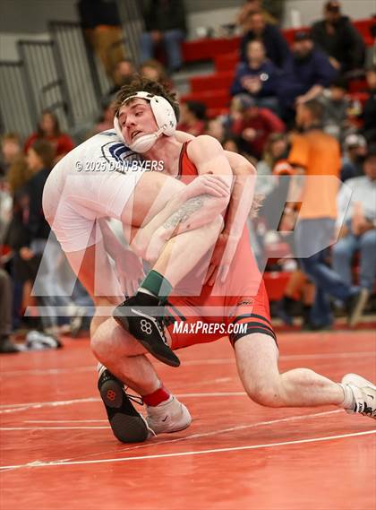 Thumbnail 3 in CHSAA 3A Region 4 Day Two photogallery.