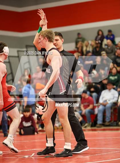 Thumbnail 1 in CHSAA 3A Region 4 Day Two photogallery.