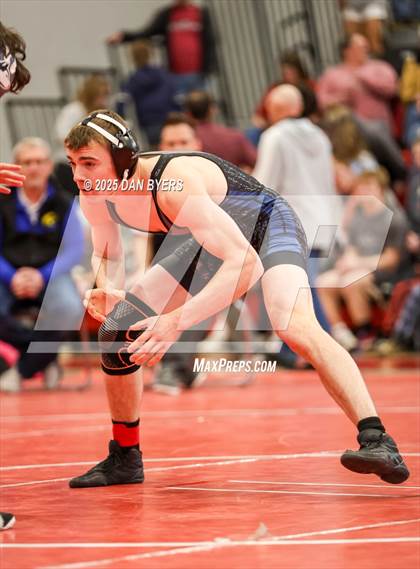 Thumbnail 1 in CHSAA 3A Region 4 Day Two photogallery.