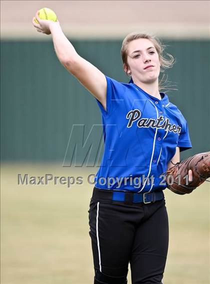 Thumbnail 1 in Midlothian vs. Southwest Christian (Mansfield Tournament) photogallery.