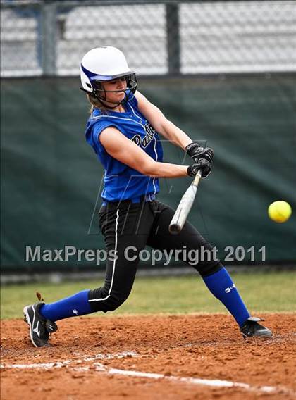 Thumbnail 1 in Midlothian vs. Southwest Christian (Mansfield Tournament) photogallery.
