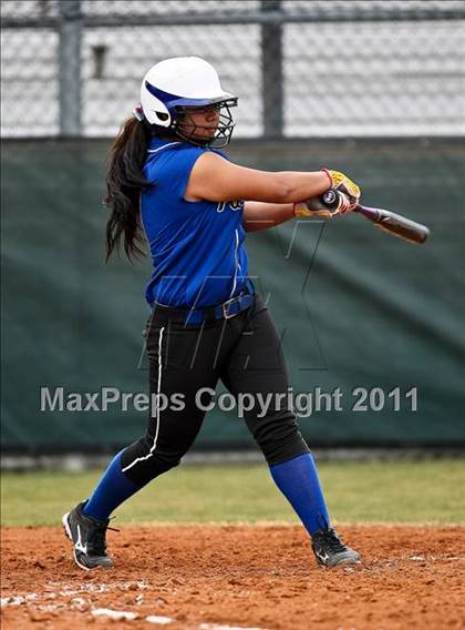 Thumbnail 1 in Midlothian vs. Southwest Christian (Mansfield Tournament) photogallery.