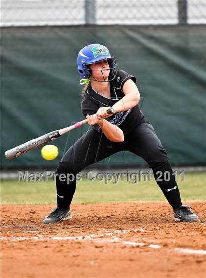 Thumbnail 2 in Midlothian vs. Southwest Christian (Mansfield Tournament) photogallery.