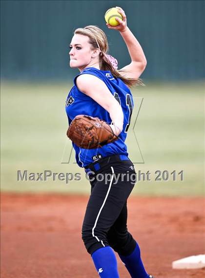 Thumbnail 2 in Midlothian vs. Southwest Christian (Mansfield Tournament) photogallery.