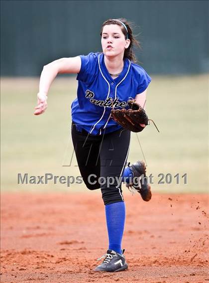 Thumbnail 2 in Midlothian vs. Southwest Christian (Mansfield Tournament) photogallery.