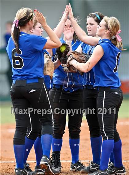 Thumbnail 2 in Midlothian vs. Southwest Christian (Mansfield Tournament) photogallery.
