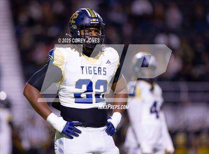 Thumbnail 1 in Douglas County vs Carrollton photogallery.