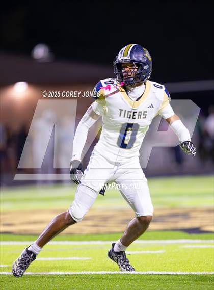 Thumbnail 2 in Douglas County vs Carrollton photogallery.