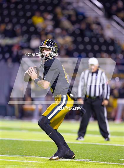 Thumbnail 1 in Douglas County vs Carrollton photogallery.