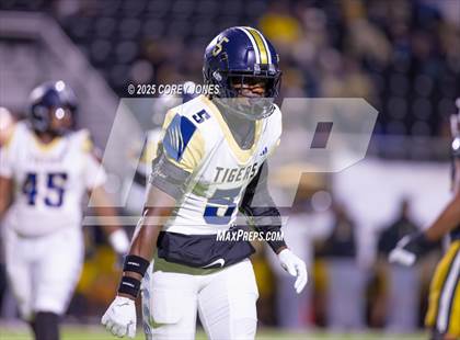 Thumbnail 1 in Douglas County vs Carrollton photogallery.