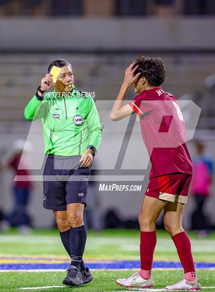Thumbnail 3 in Grand Oaks vs Cypress Woods (UIL6A Region 2 Area playoff) photogallery.