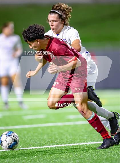 Thumbnail 2 in Grand Oaks vs Cypress Woods (UIL6A Region 2 Area playoff) photogallery.