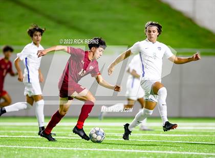 Thumbnail 1 in Grand Oaks vs Cypress Woods (UIL6A Region 2 Area playoff) photogallery.